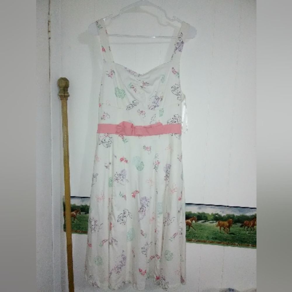 Hot Topic/ Her Universe The Aristocats Marie Retro Dress!